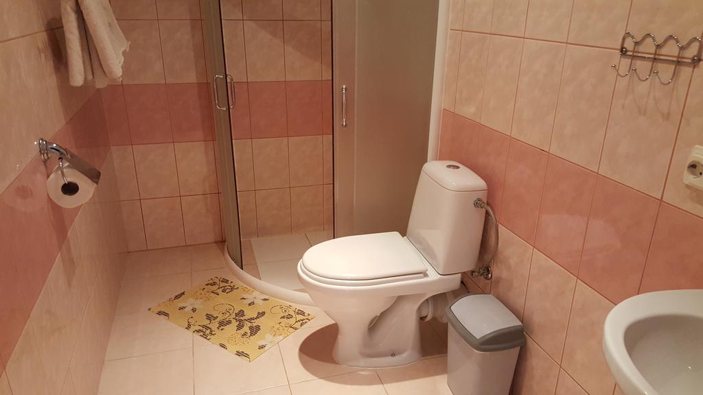Hotel Гулбене Екстер'єр фото